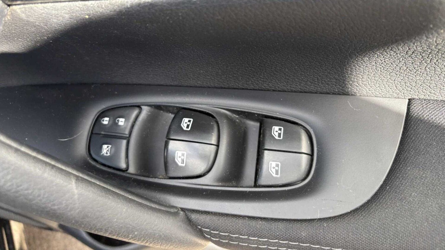 Used Nissan Qashqai 2017 for sale - 78010058: Photo 21