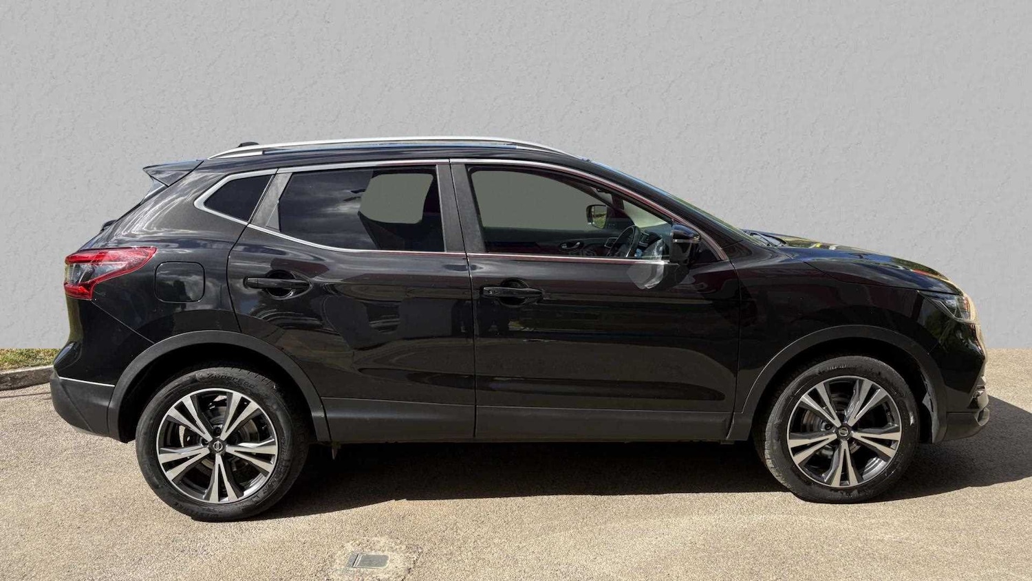 Used Nissan Qashqai 2017 for sale - 78010058: Photo 3