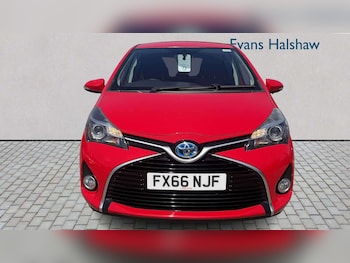 Used Toyota Yaris 2016 for sale - 79148246: Photo
