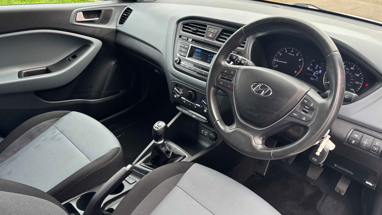 Used Hyundai i20 2016 for sale - 77859074: Photo 9