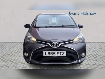 Used Toyota Yaris 2015 for sale - 77861349: Photo