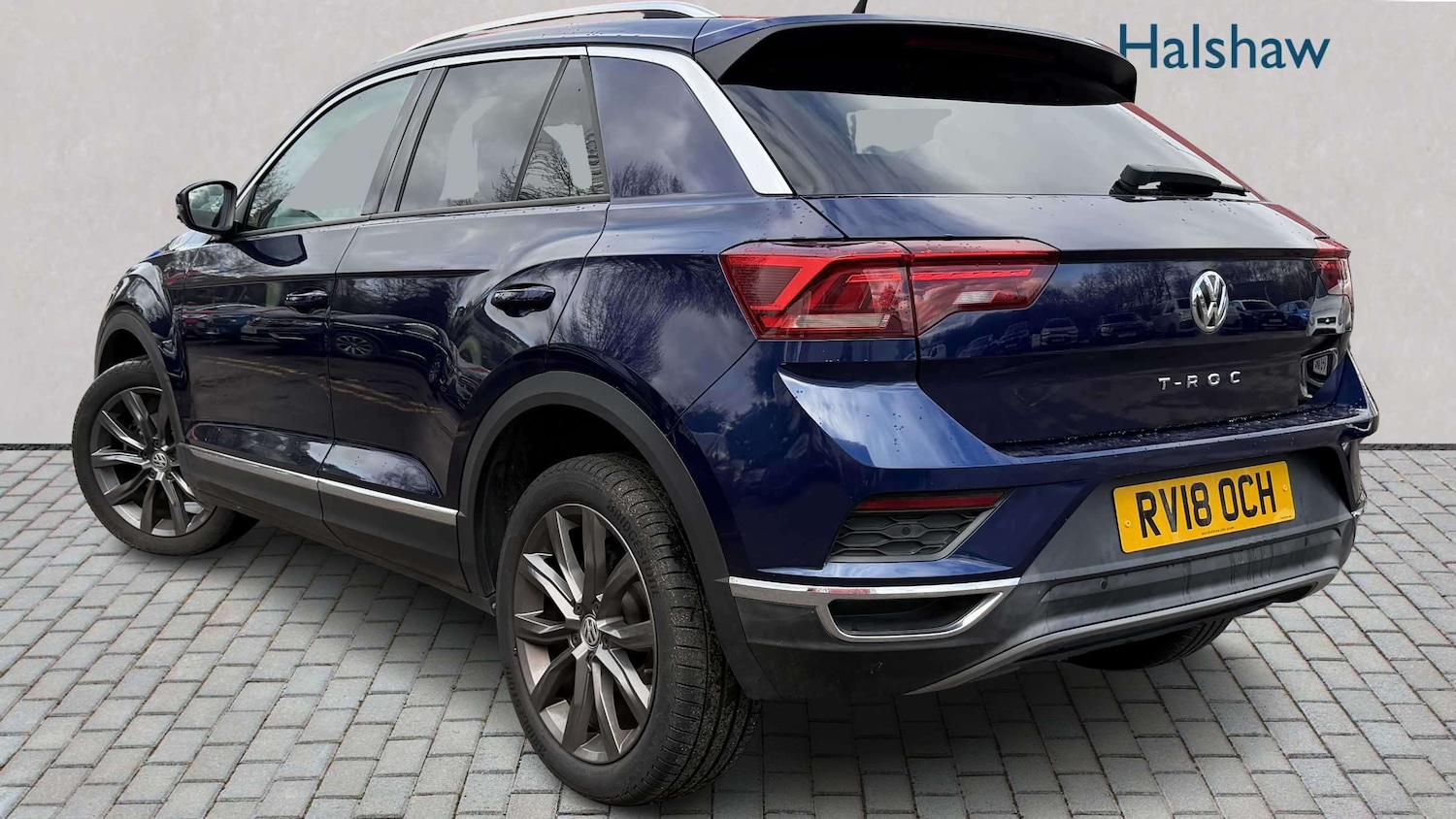 Used Volkswagen T-Roc for sale - 77862709: Photo 2