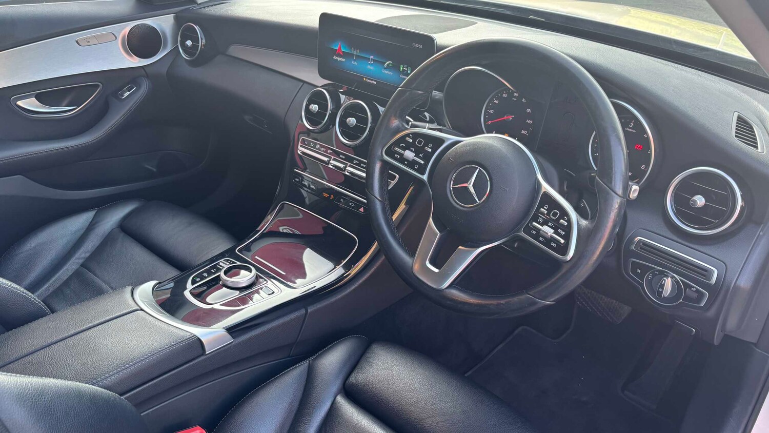 Used Mercedes-Benz C Class 2020 for sale - 77858991: Photo 9