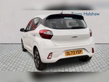 Used Hyundai i10 2023 for sale - 79851450: Photo