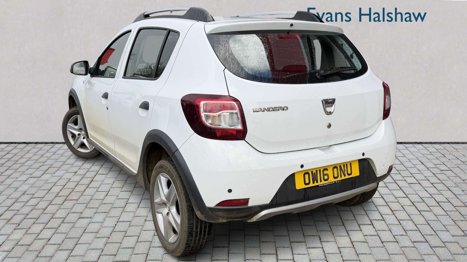 Used Dacia Sandero Stepway 2016 for sale - 78060187: Photo 2