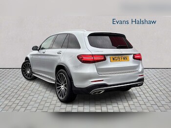 Used Mercedes-Benz GLC 2019 for sale - 77857495: Photo