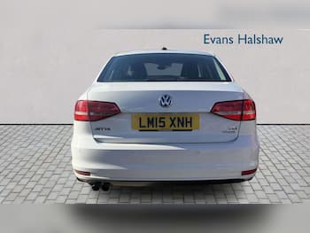 Used Volkswagen Jetta 2015 for sale - 79864698: Photo