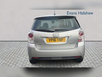 Used Toyota Verso 2016 for sale - 79078961: Photo