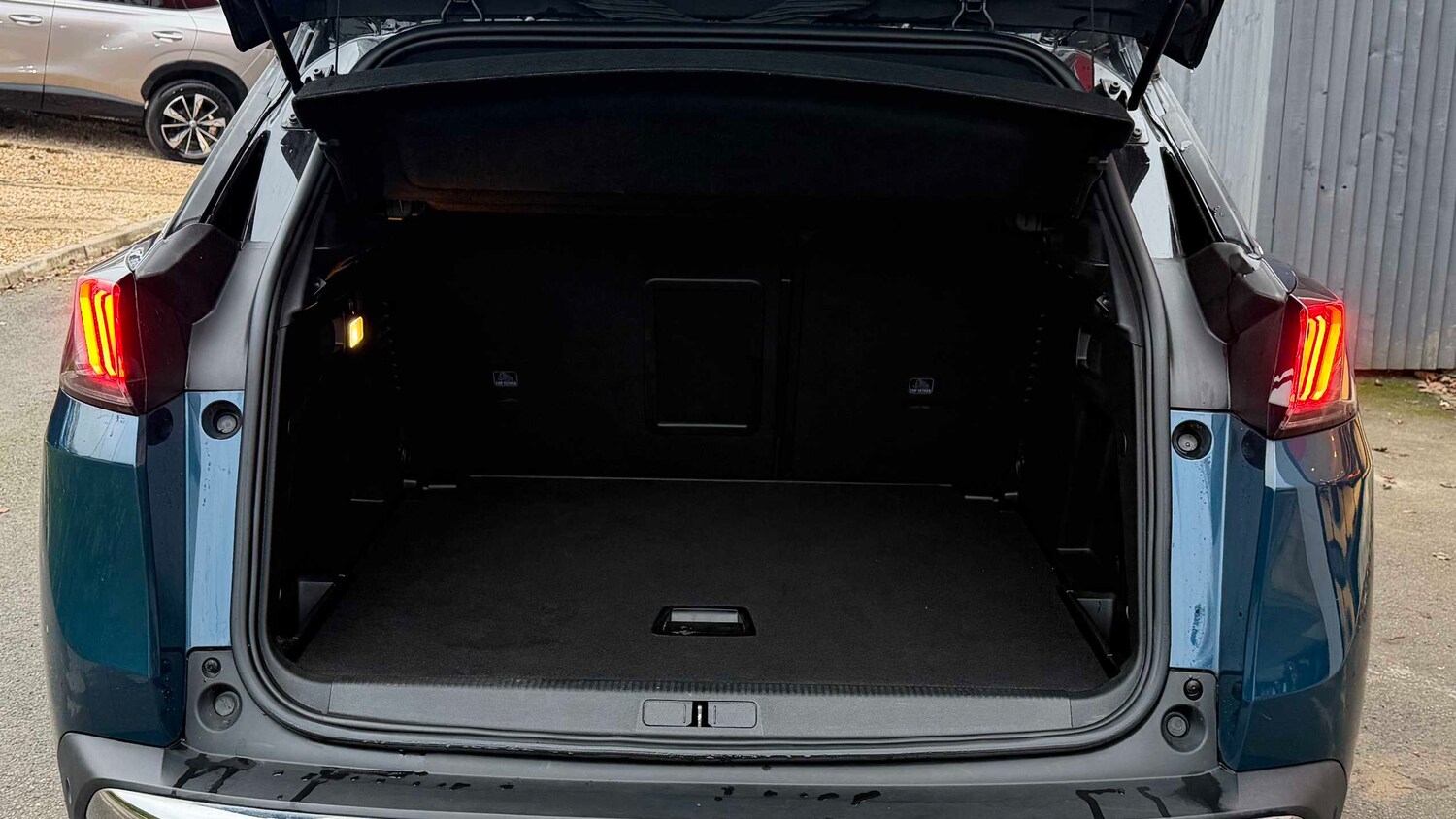 Used Peugeot 3008 for sale - 77861695: Photo 9