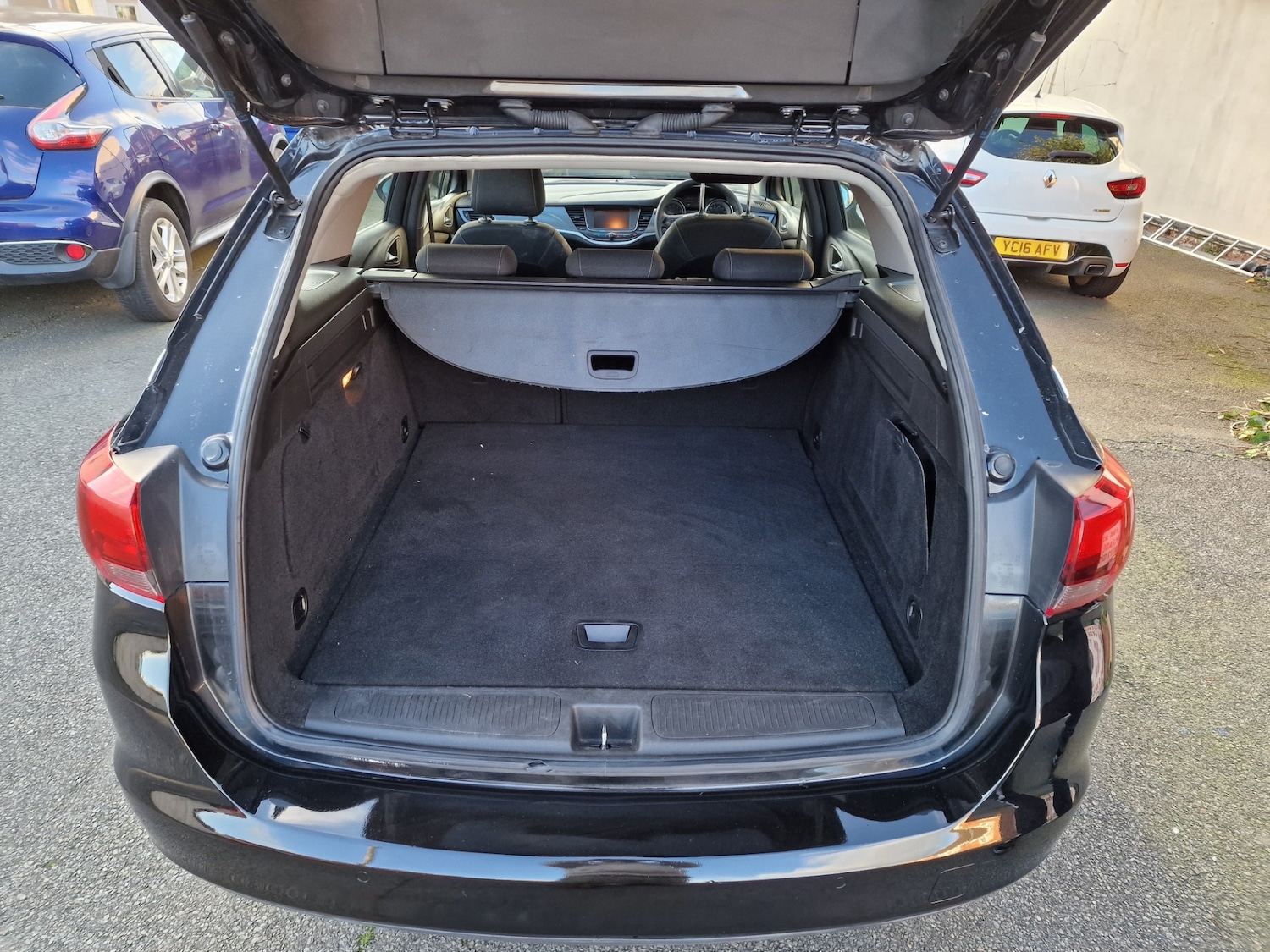 Used Vauxhall Astra 2017 for sale - 77053429: Photo 10