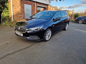 Used Vauxhall Astra 2017 for sale - 77053429: Photo