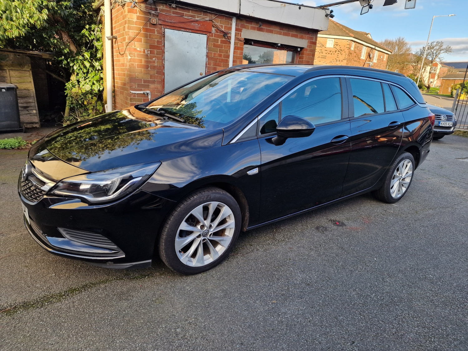Used Vauxhall Astra 2017 for sale - 77053429: Photo 4