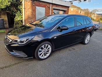 Used Vauxhall Astra 2017 for sale - 77053429: Photo