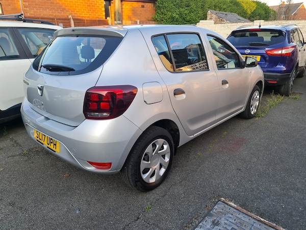 Used Dacia Sandero 2017 for sale - 74824392: Photo 3