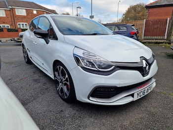 Used Renault Clio 2016 for sale - 76536899: Photo