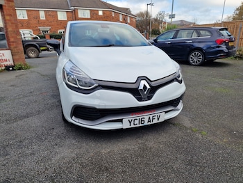 Used Renault Clio 2016 for sale - 76536899: Photo