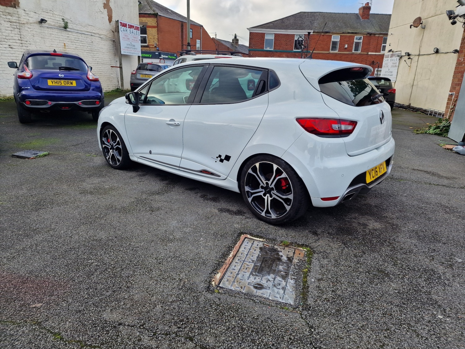 Used Renault Clio 2016 for sale - 76536899: Photo 5