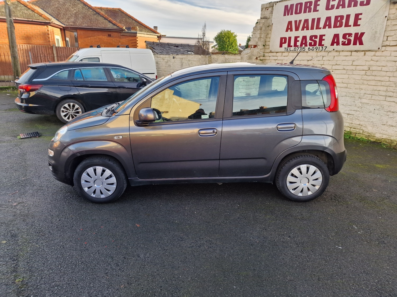 Used Fiat Panda 2017 for sale - 76933341: Photo 2