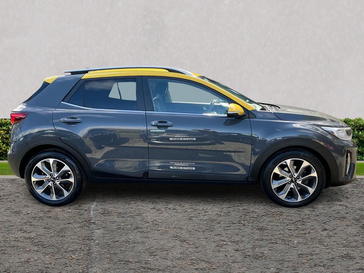 Used Kia Stonic 2023 for sale - 77884521: Photo 2