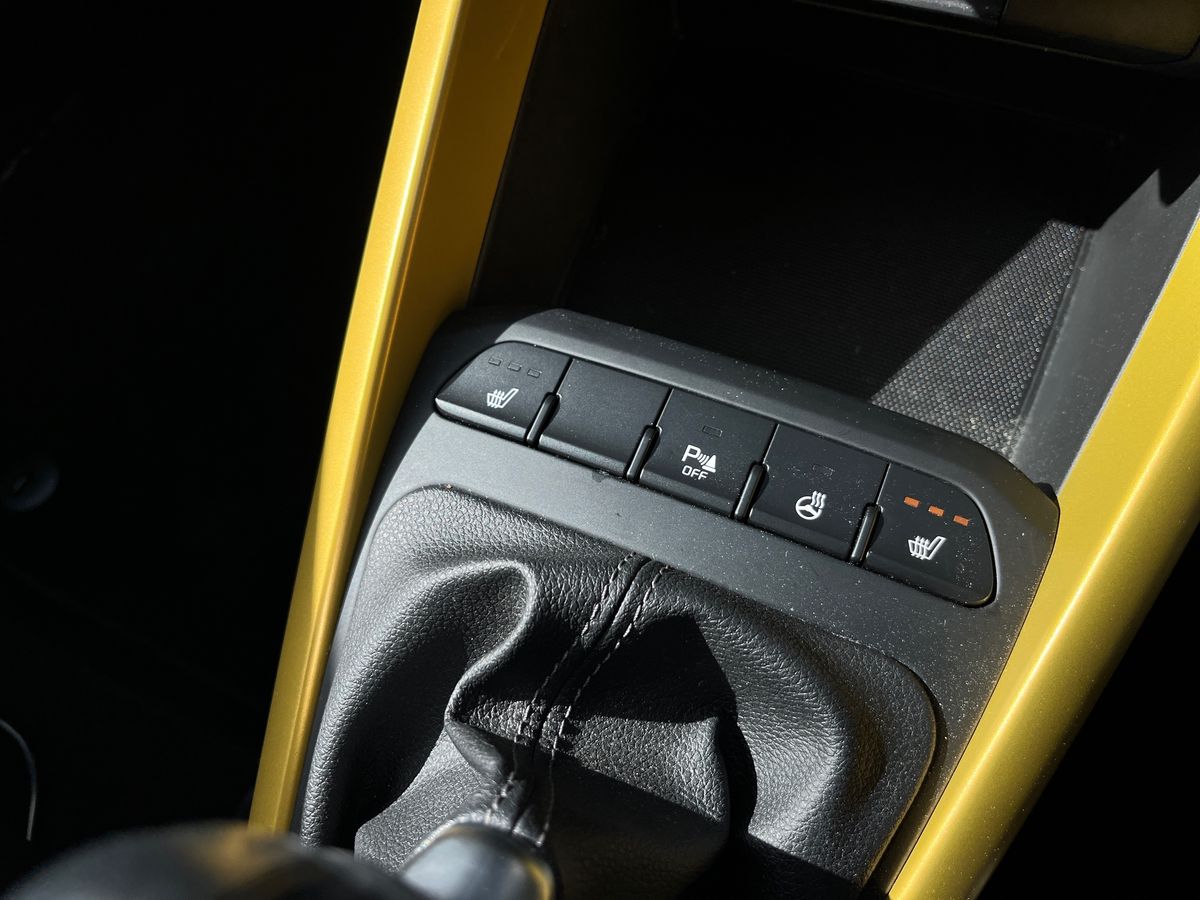 Used Kia Stonic 2023 for sale - 77884521: Photo 29