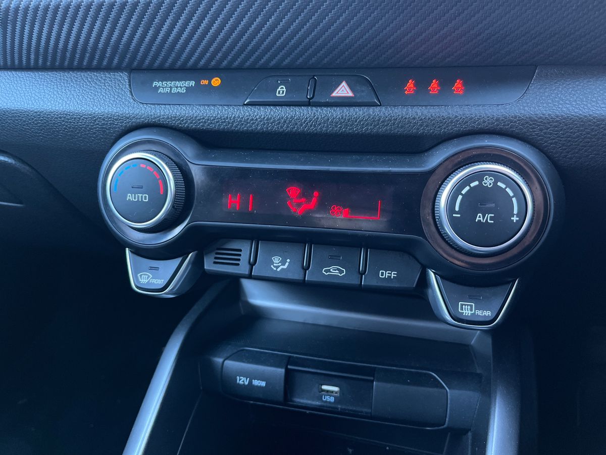 Used Kia Stonic 2023 for sale - 77884492: Photo 17