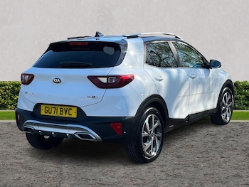 Used Kia Stonic 2021 for sale - 77934394: Photo