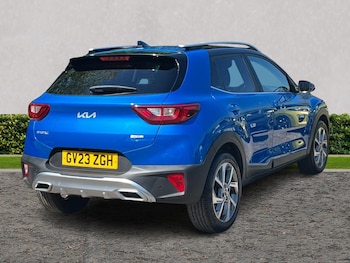 Used Kia Stonic 2023 for sale - 78356556: Photo