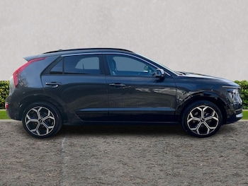 Used Kia Niro 2023 for sale - 78108657: Photo