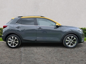 Used Kia Stonic 2023 for sale - 78239498: Photo