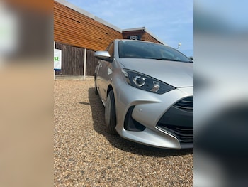 Used Toyota Yaris 2021 for sale - 79328770: Photo