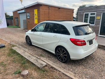 Used Mercedes-Benz B Class 2013 for sale - 79767541: Photo
