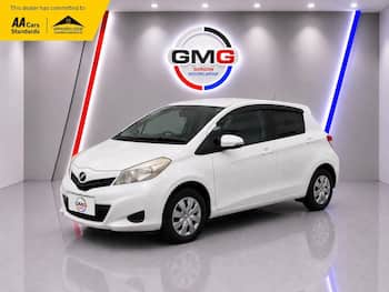 Used Toyota Yaris 2013 for sale - 79634128: Photo
