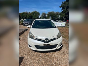 Used Toyota Yaris 2013 for sale - 79634128: Photo