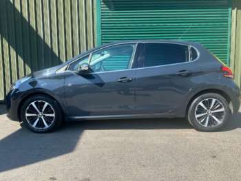 Used Peugeot 208 2019 for sale - 74350000: Photo
