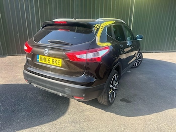 Used Nissan Qashqai 2015 for sale - 75186011: Photo