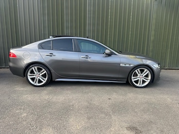 Used Jaguar XE 2015 for sale - 75363388: Photo