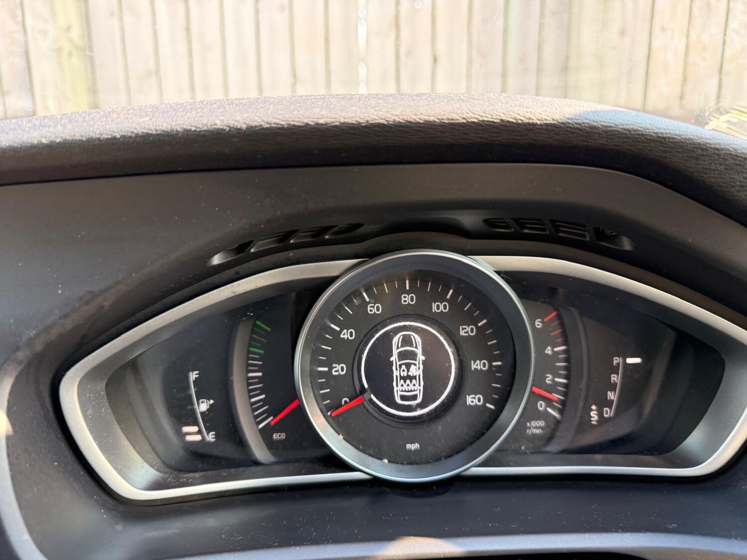 Used Volvo V40 2014 for sale - 77947375: Photo 19