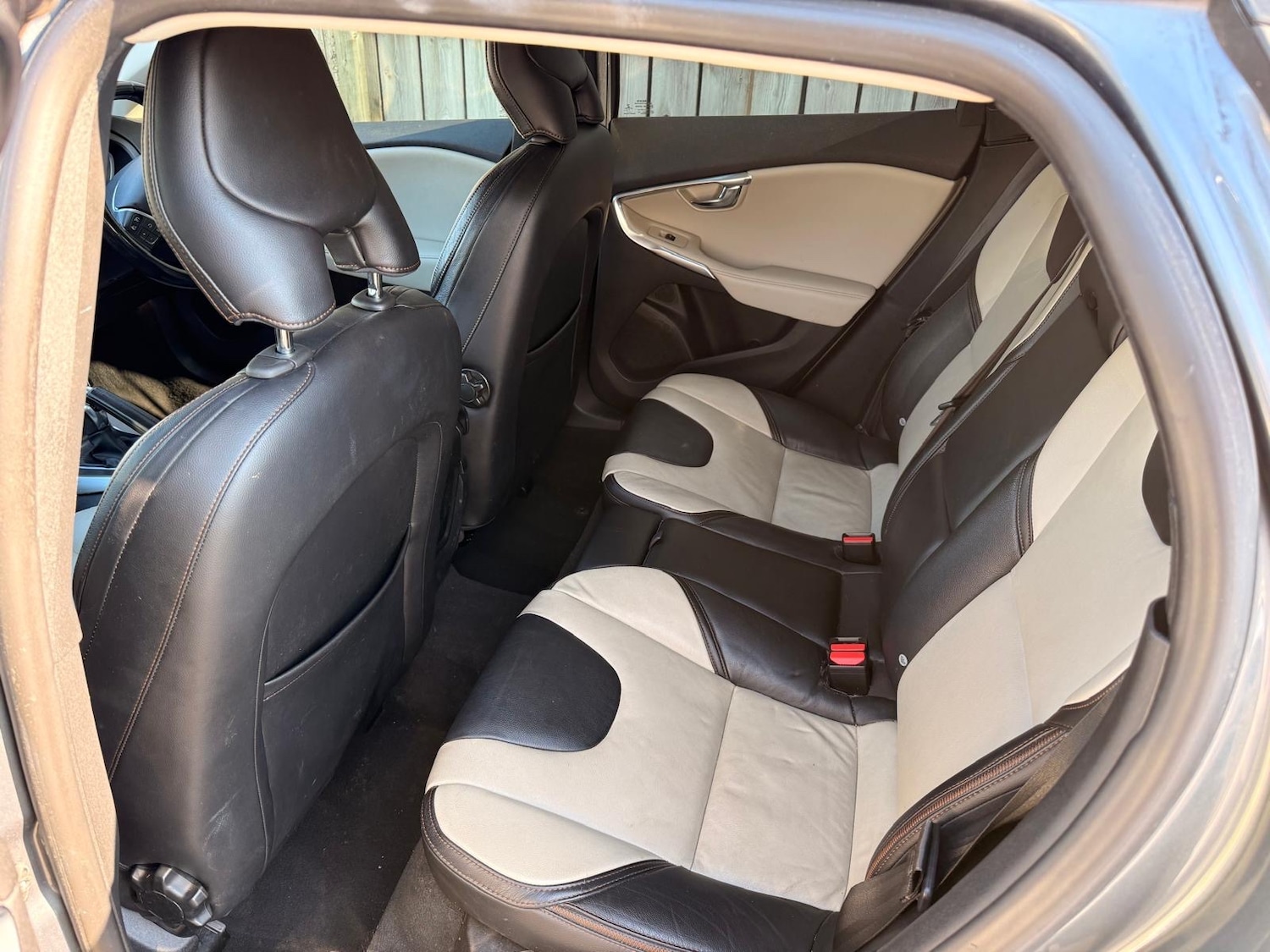 Used Volvo V40 2014 for sale - 77947375: Photo 22