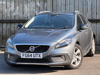 Used Volvo V40 2014 for sale - 77947375: Photo