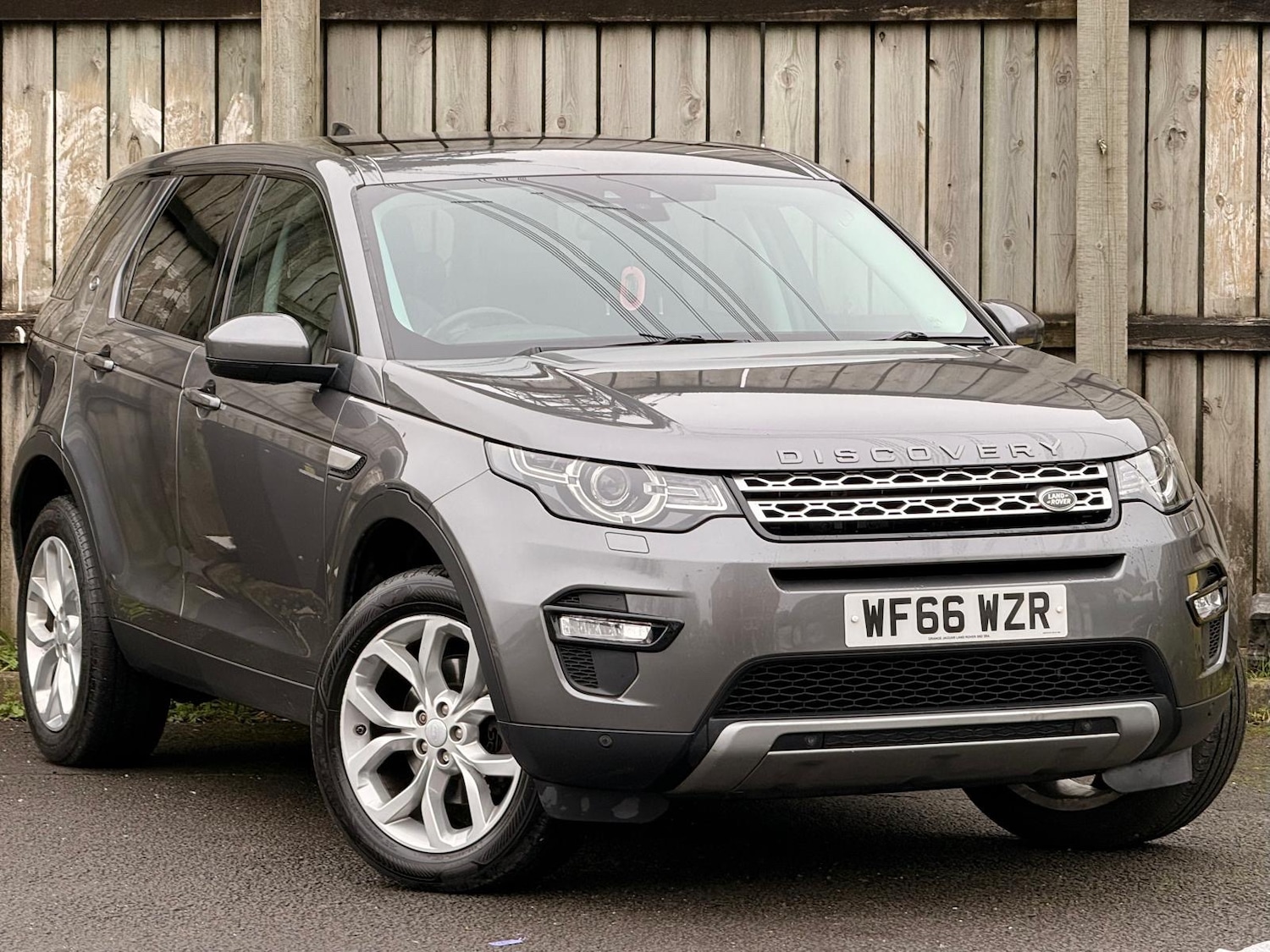 Used Land Rover Discovery Sport 2016 for sale - 77798679: Photo 5