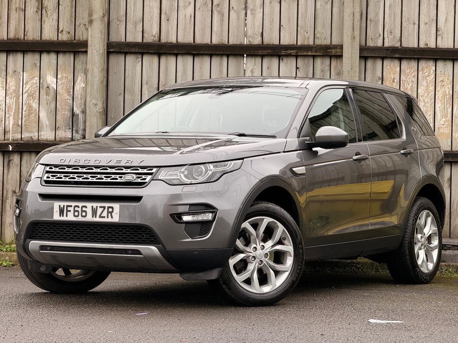 Used Land Rover Discovery Sport 2016 for sale - 77798679: Photo 6