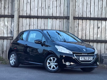 Used Peugeot 208 2012 for sale - 78360783: Photo