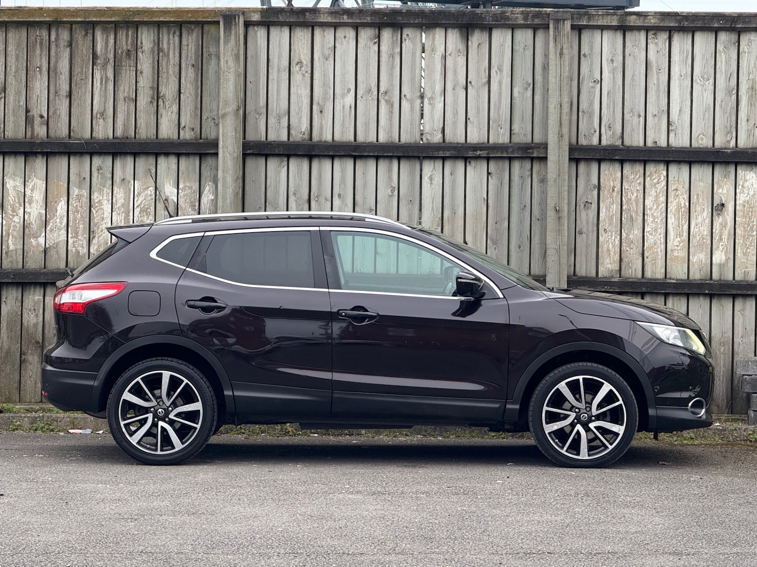 Used Nissan Qashqai 2014 for sale - 77991893: Photo 2