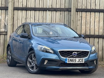 Used Volvo V40 2015 for sale - 78387829: Photo