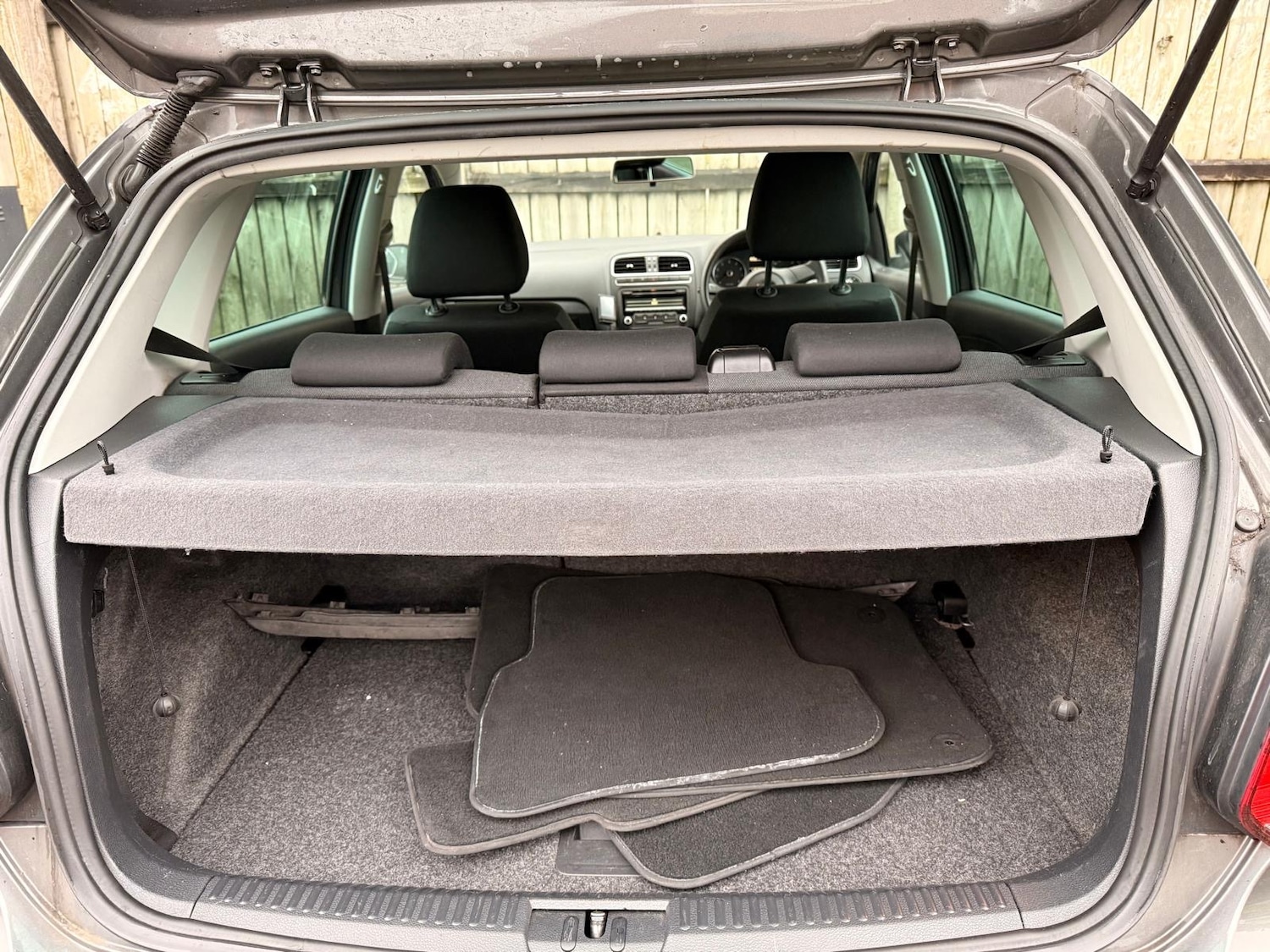 Used Volkswagen Polo 2013 for sale - 77798703: Photo 9