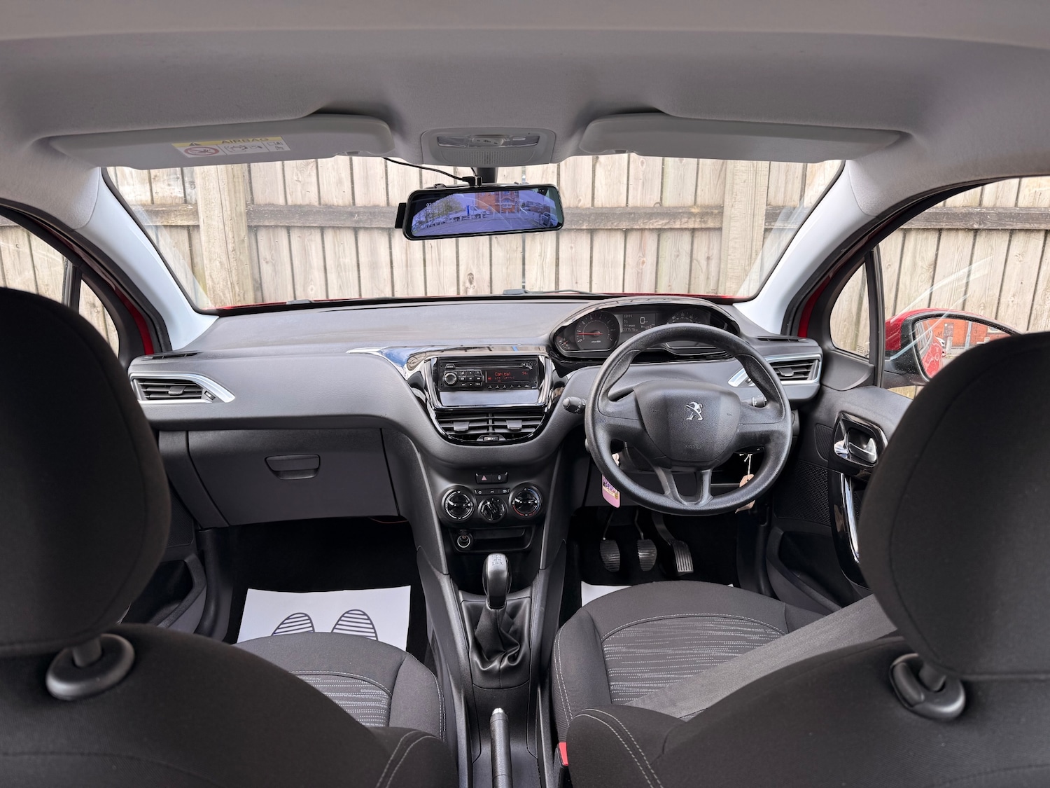 Used Peugeot 208 2015 for sale - 78213884: Photo 15