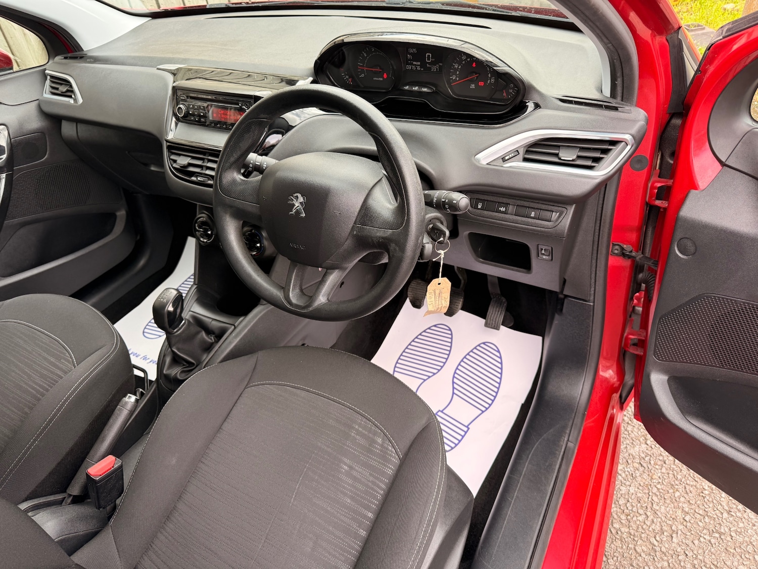 Used Peugeot 208 2015 for sale - 78213884: Photo 22