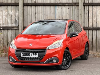 Used Peugeot 208 2015 for sale - 79071516: Photo