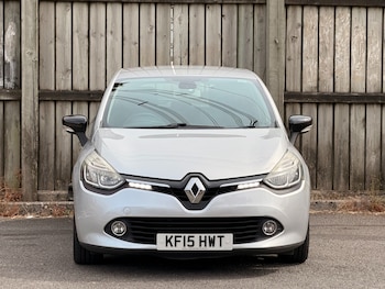 Used Renault Clio 2015 for sale - 79469552: Photo