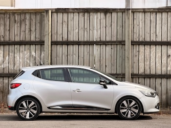 Used Renault Clio 2015 for sale - 79469552: Photo